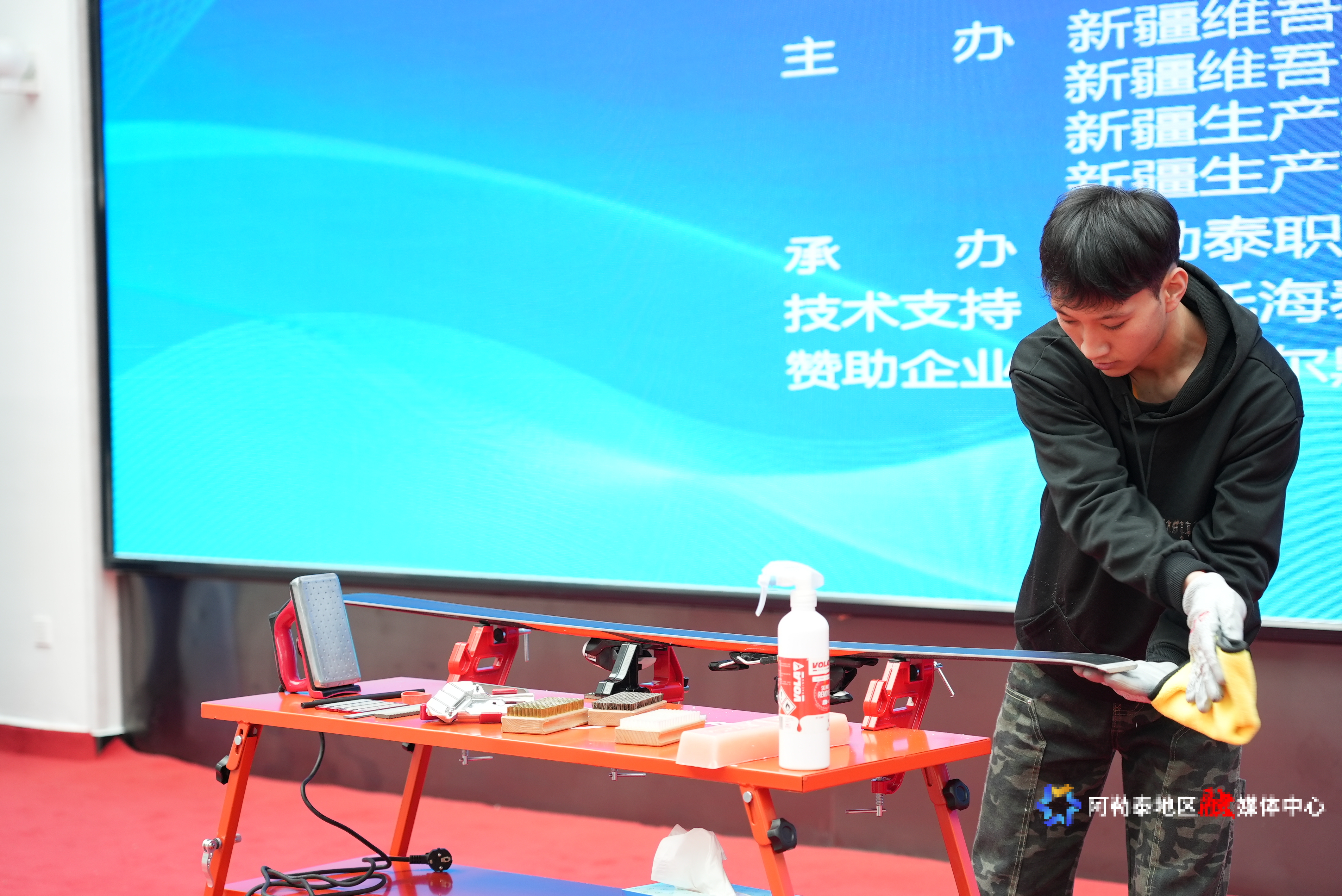 mmexport1740645838327